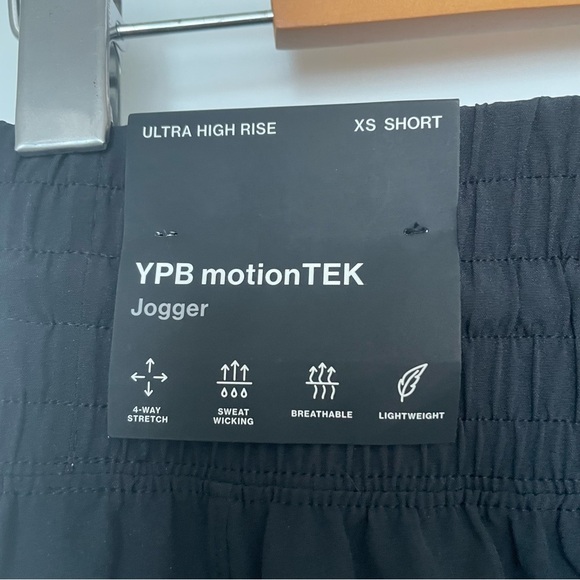 BNWT Black YPB Abercrombie motionTEK Jogger/workout pants - Picture 4 of 7